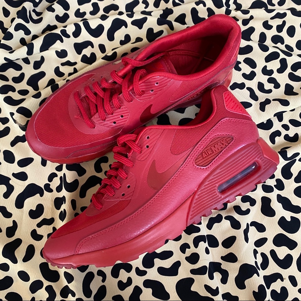 NIKE Air Max 90’s RUBY RED 💋